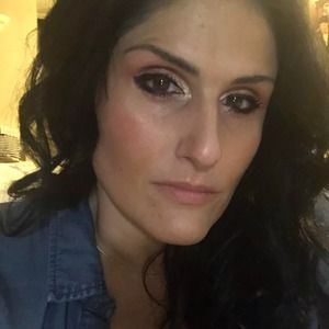 Meet your Posher, Tania